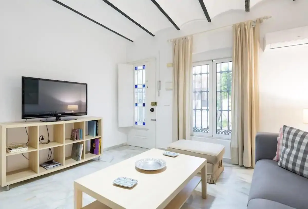 Image 2 of Apartamento con Patio