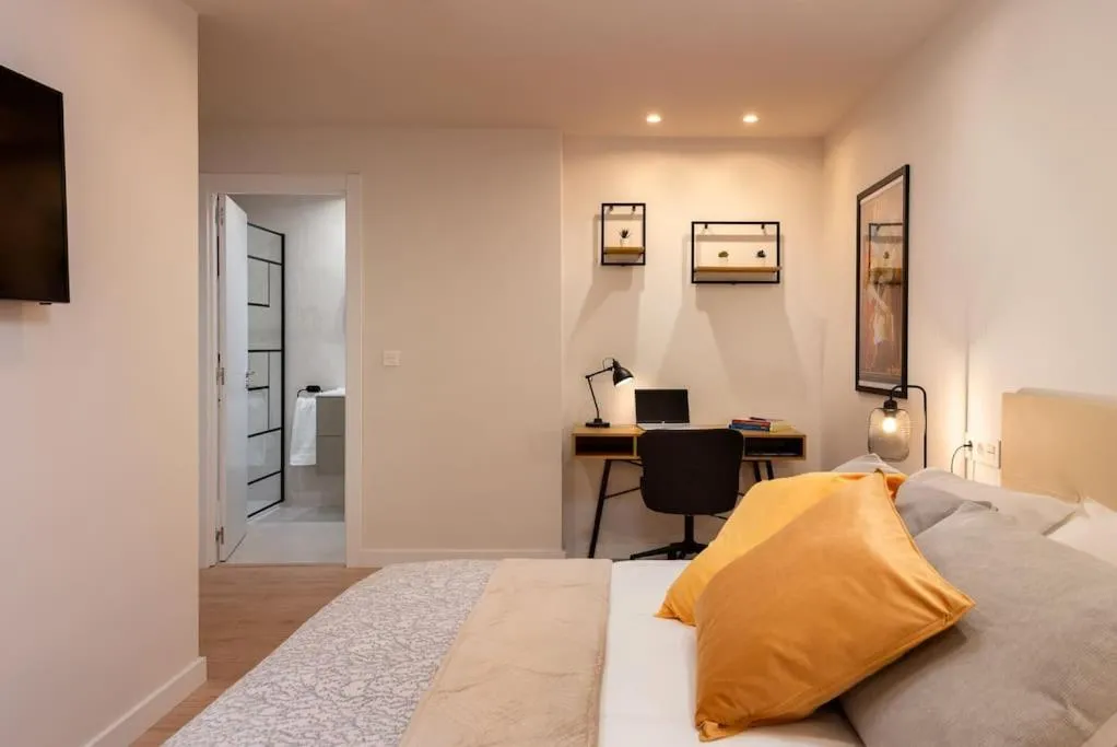 Image 1 of Apartamento en Málaga-Este