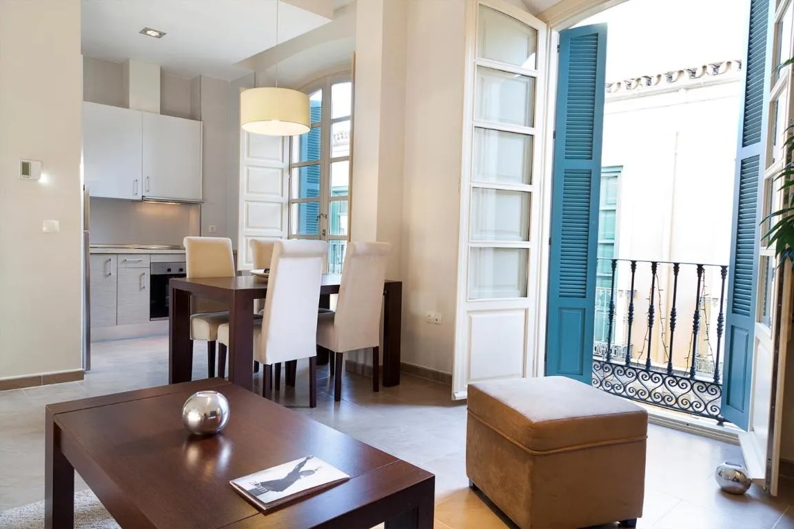 Image of Apartamentos Pinar Malaga Centro