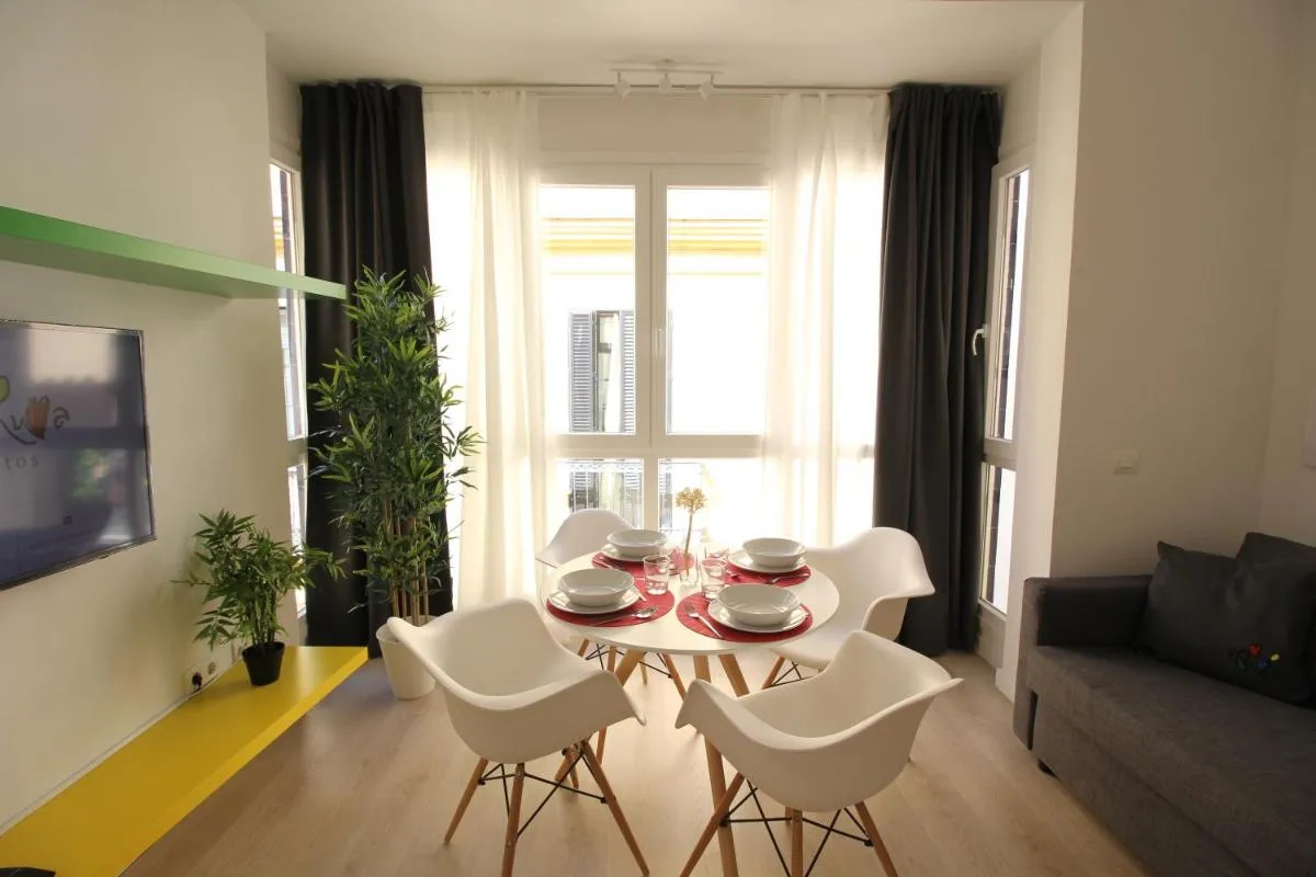 Image 3 of Apartamentos Romero Luna