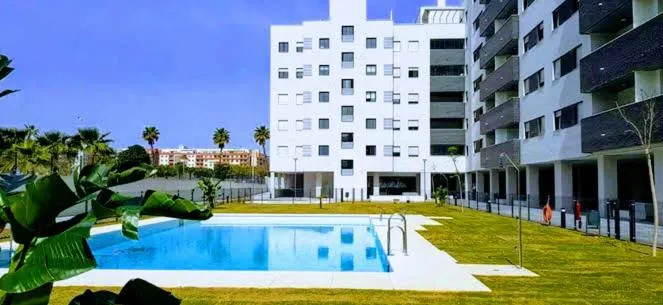 Image 2 of Ático con Piscina y Vistas al Mar Parque Litoral