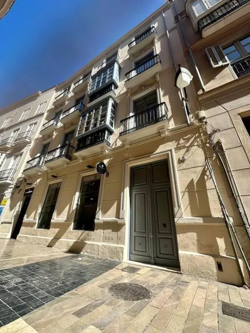Image 5 of Bakari Málaga