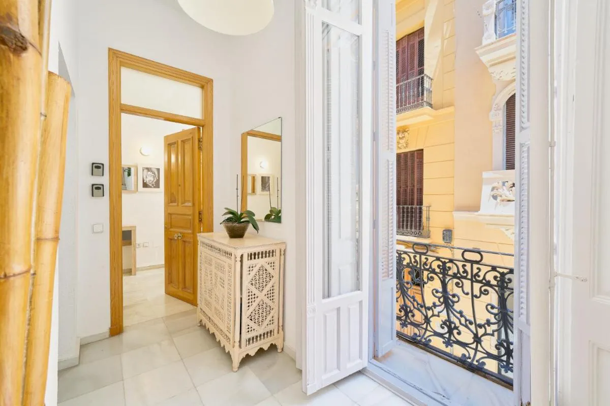 Image 2 of Boutique Suites Echegaray