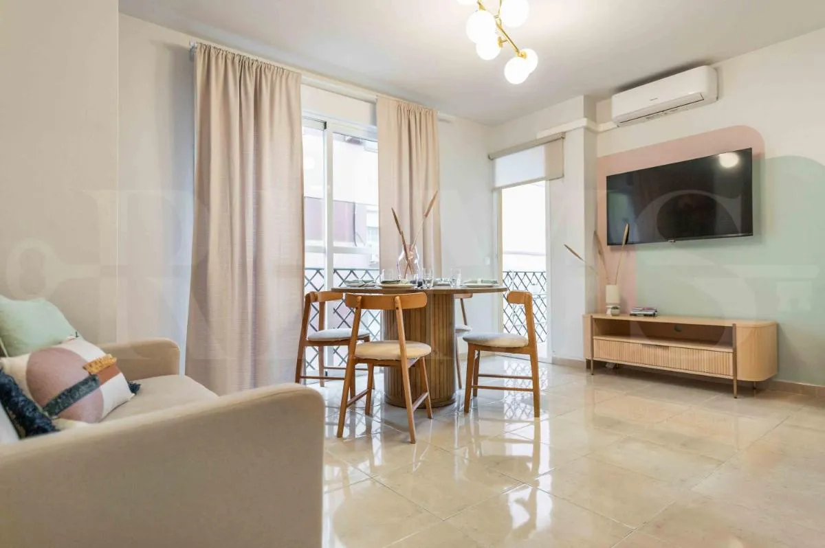 Image 4 of Bright and Tranquil Apartment with Terrace by REMS