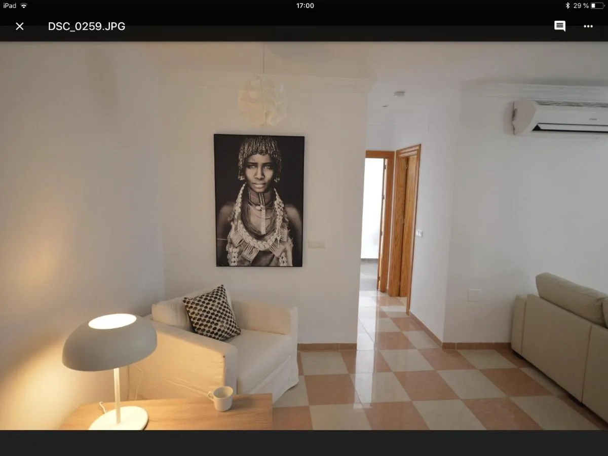 Image 1 of Calle Cinteria