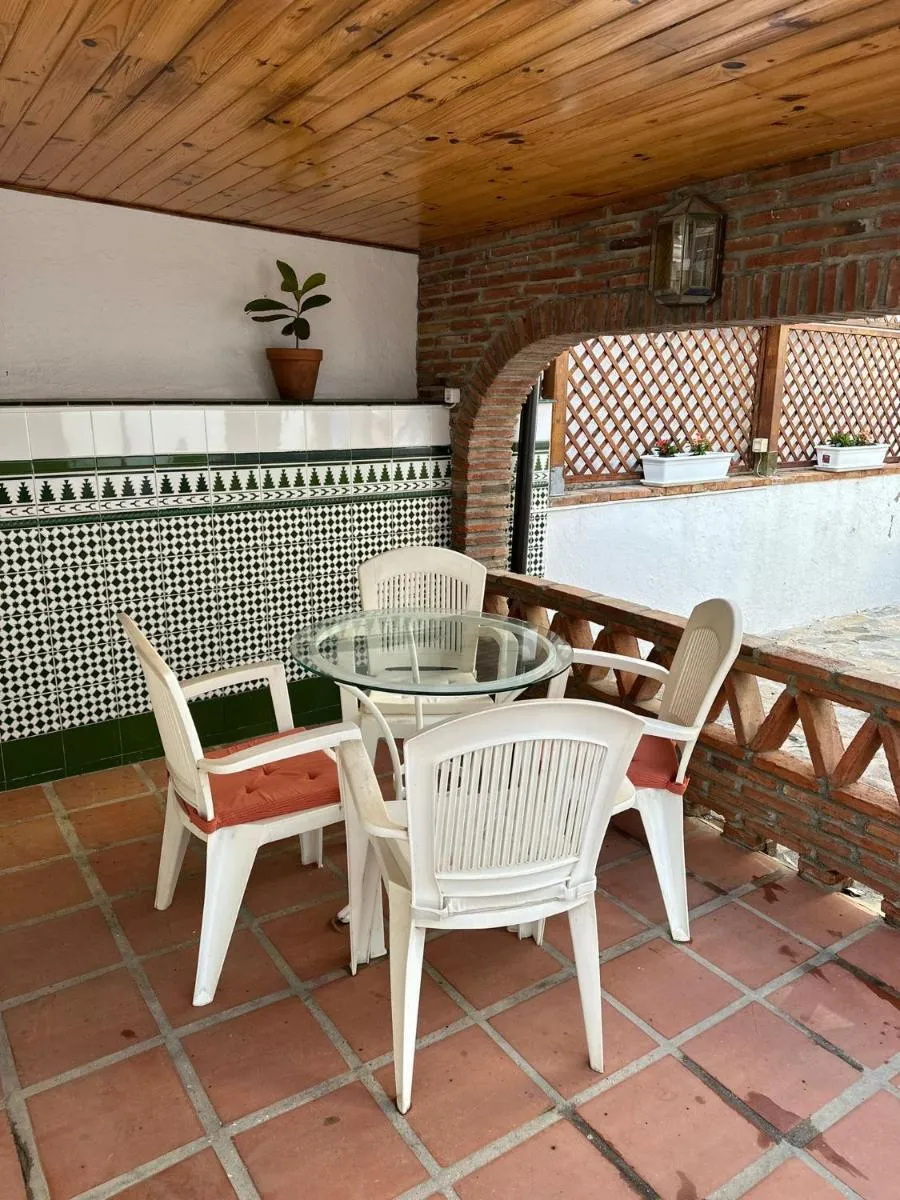 Image 3 of Casa con gran terraza privada