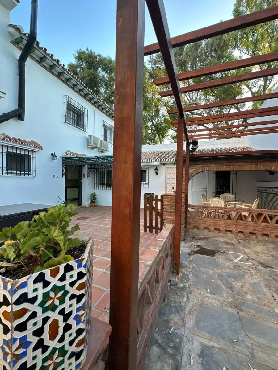 Image 1 of Casa con gran terraza privada