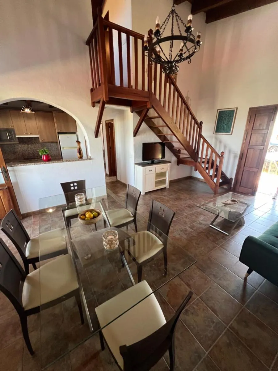 Image 4 of Casa peace