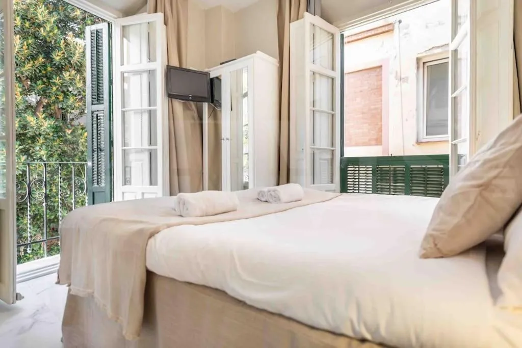 Image 1 of Central & authentic apartment with balcony by REMS