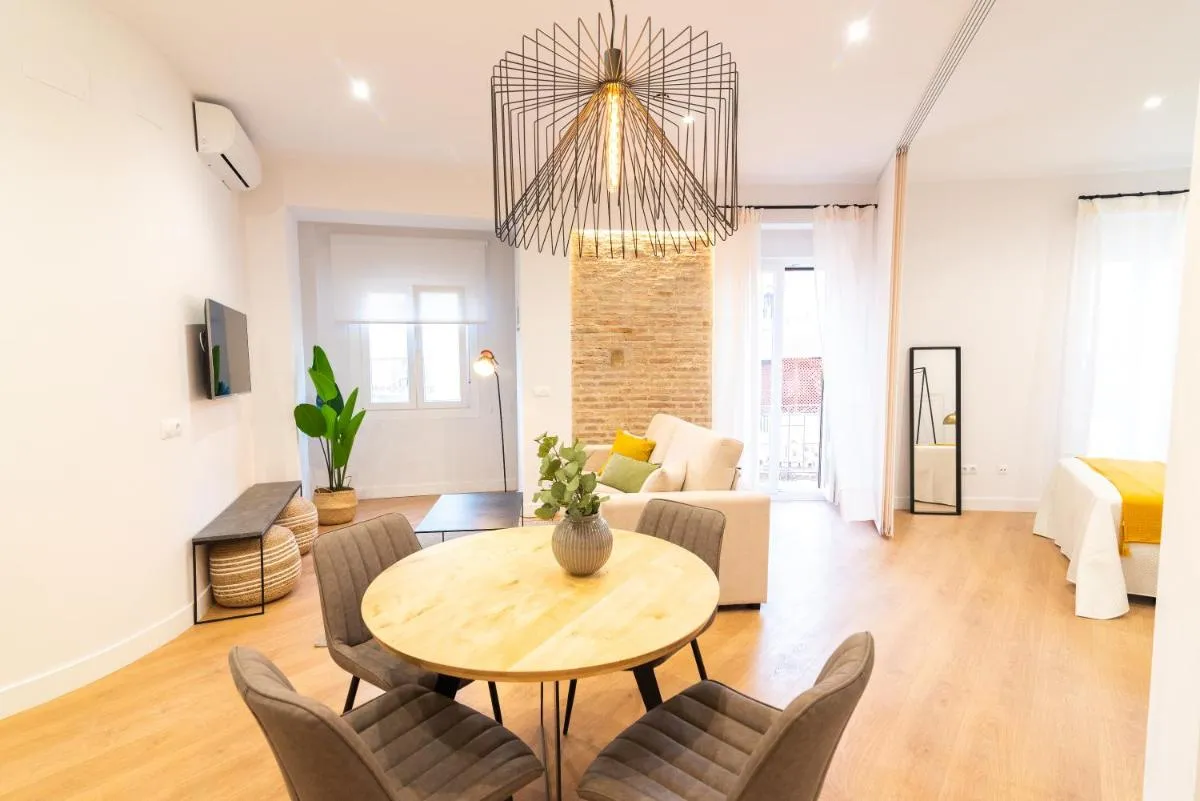 Image 3 of Chinitas Urban Apartments
