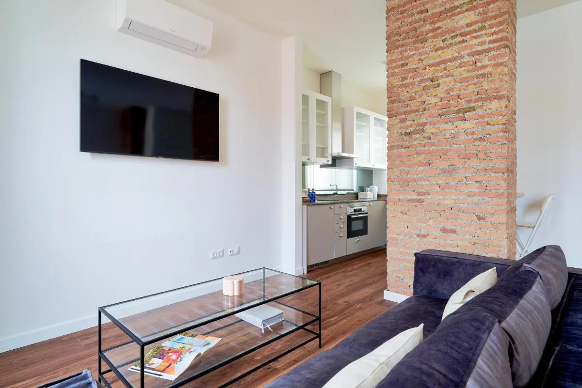 Image 3 of City Suite