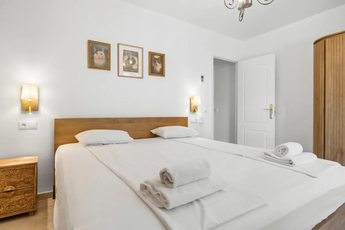 Image 4 of Classic urban flat in Malaga city center – MAL05