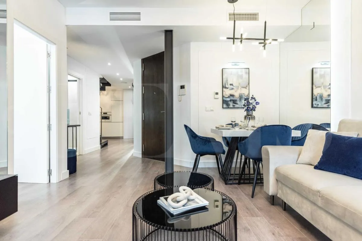 Image 3 of Contemporary luxe duplex in the heart of Malaga by REMS