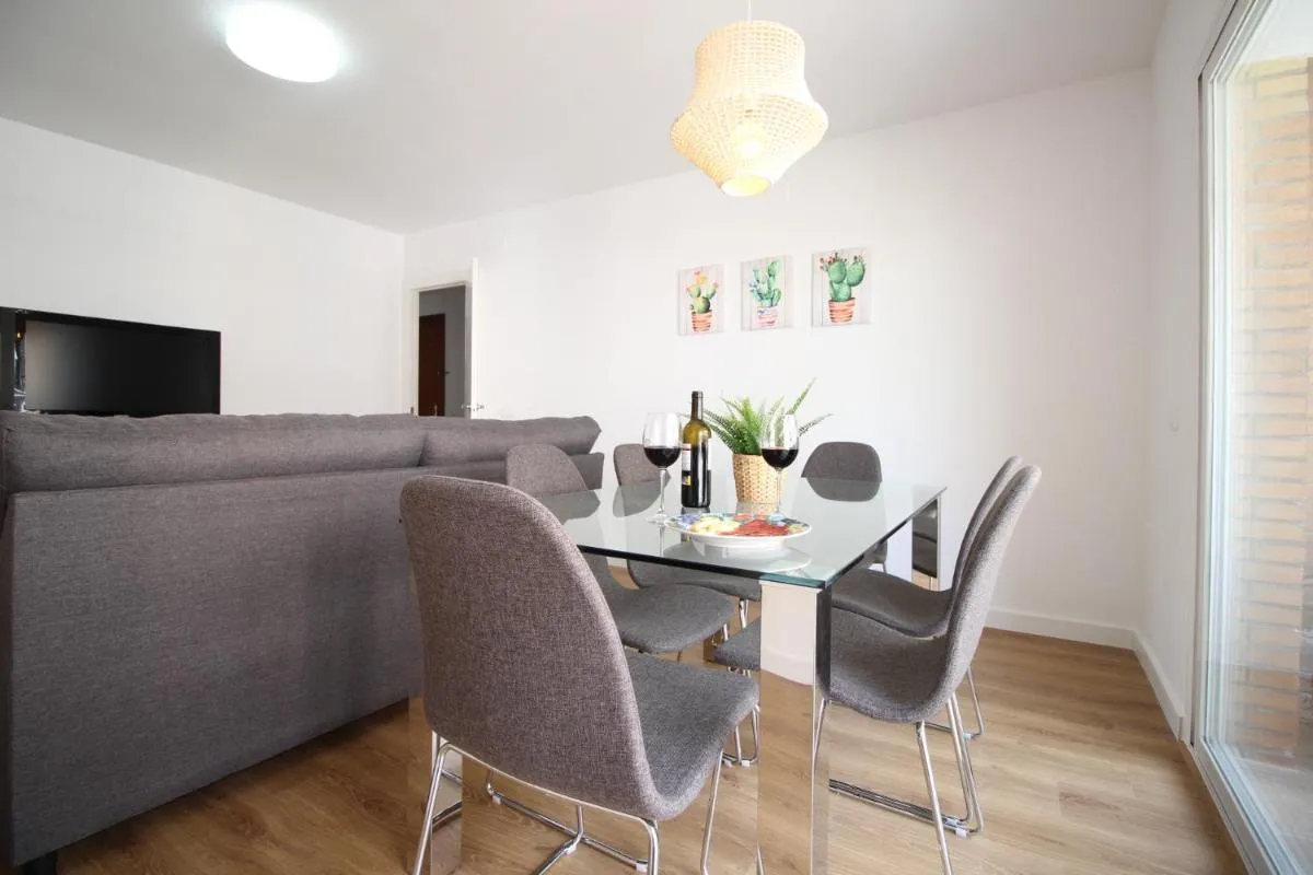 Image 3 of Del Parque Flats – Zamarrilla