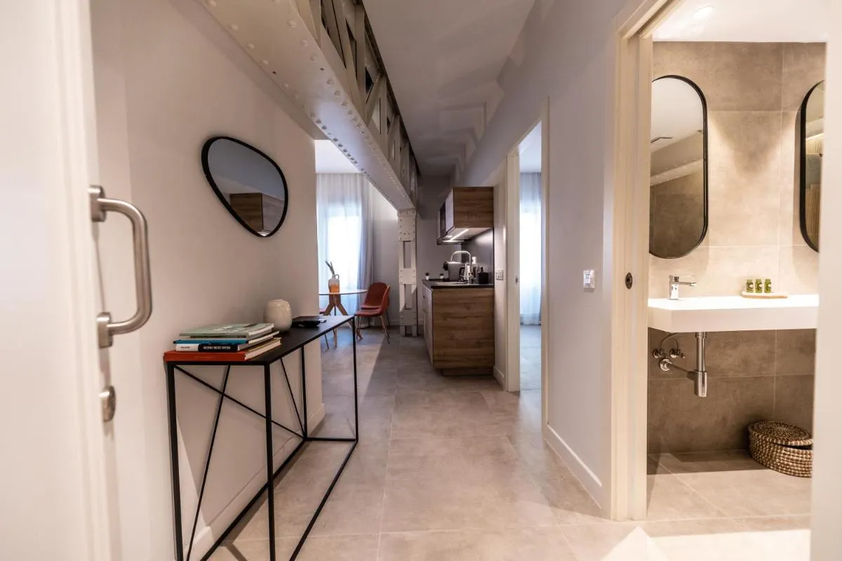 Image 2 of Diana Suites 23