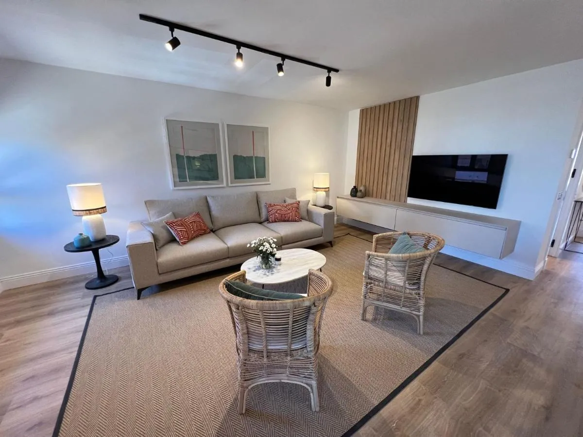 Image 4 of Donoso Cortes & Free parking by ELE Apartments