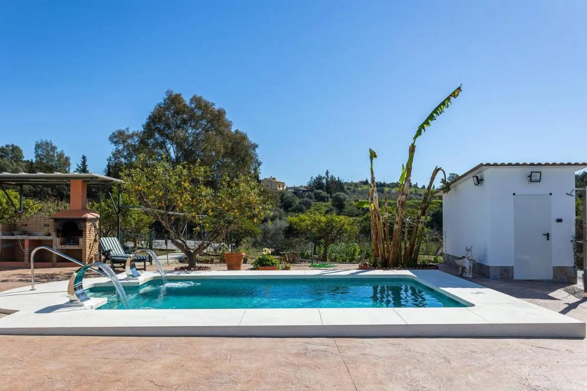 Image 2 of Elegant Villa in Malaga with Private Pool