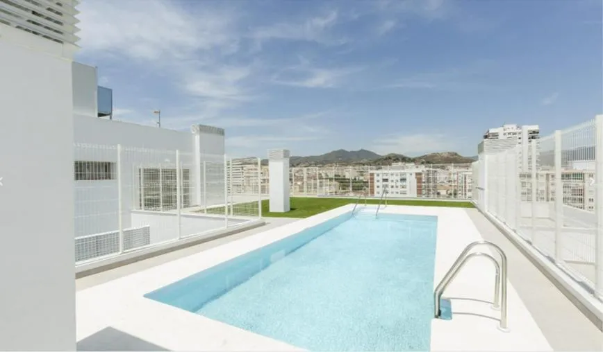 Image 3 of Fabuloso Apartamento nuevo con Parking y Piscina