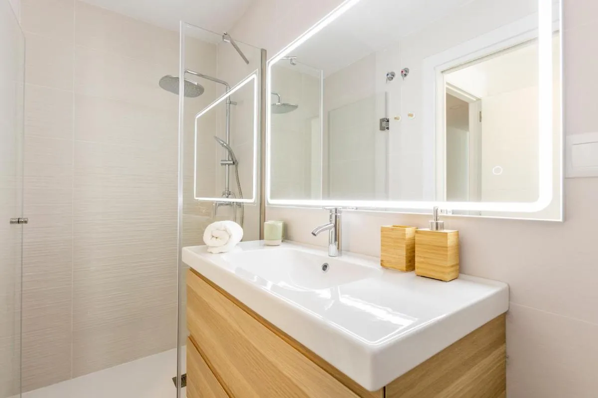 Image 2 of Fabuloso Apartamento nuevo con Parking y Piscina
