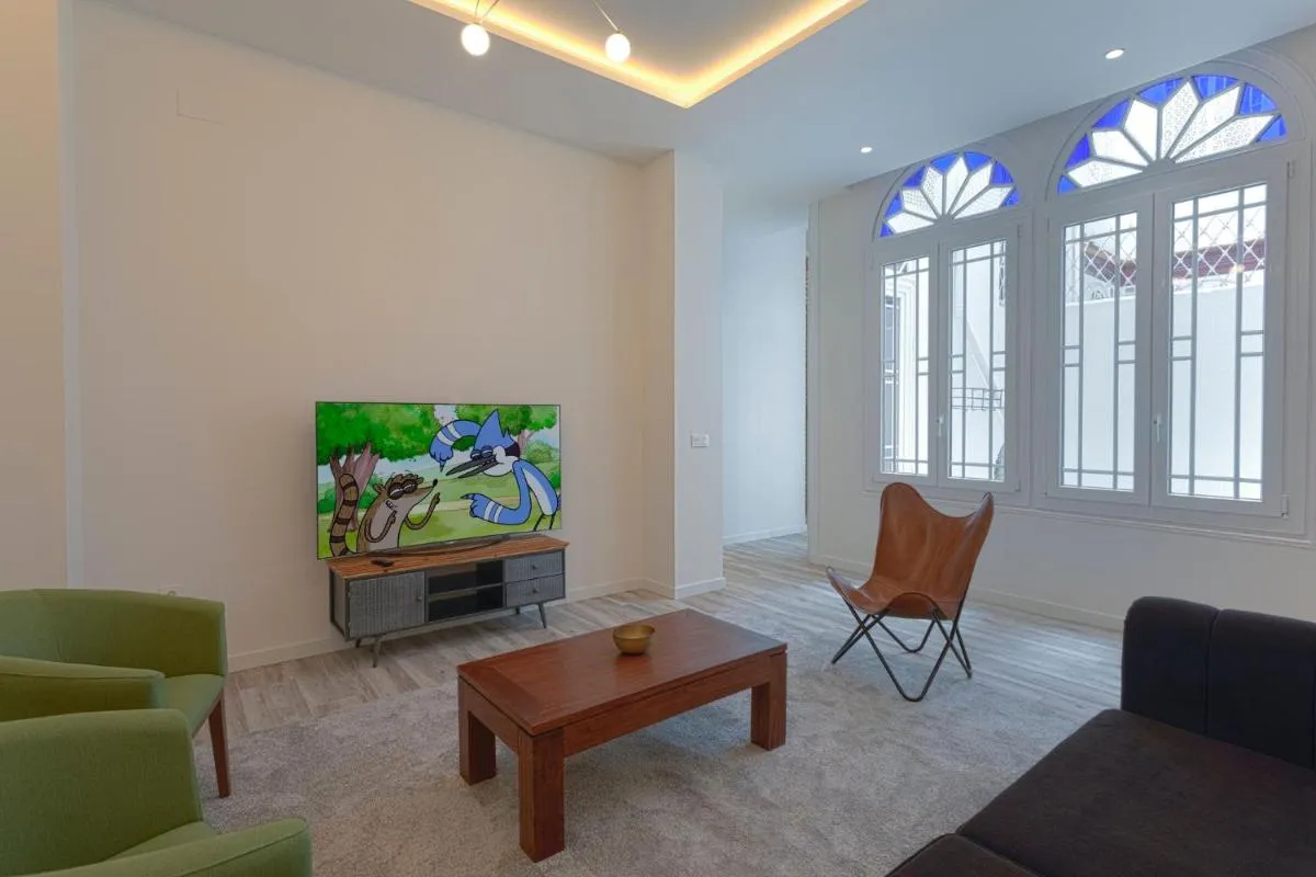 Image 4 of Fresh Velazquez Apartments