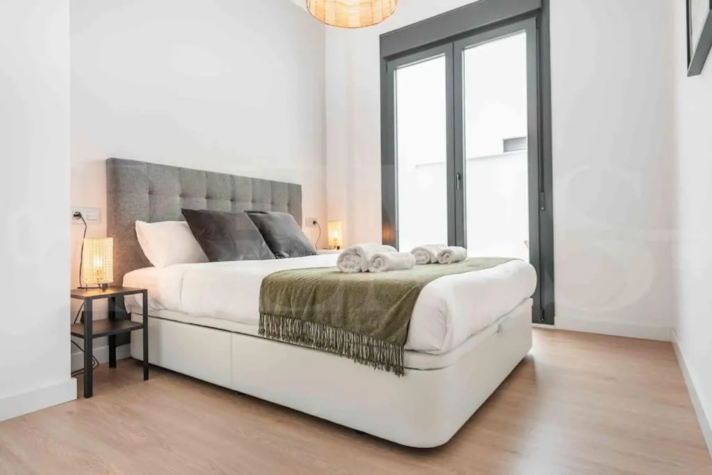 Image of Fresh & stylish apartment with parking by REMS