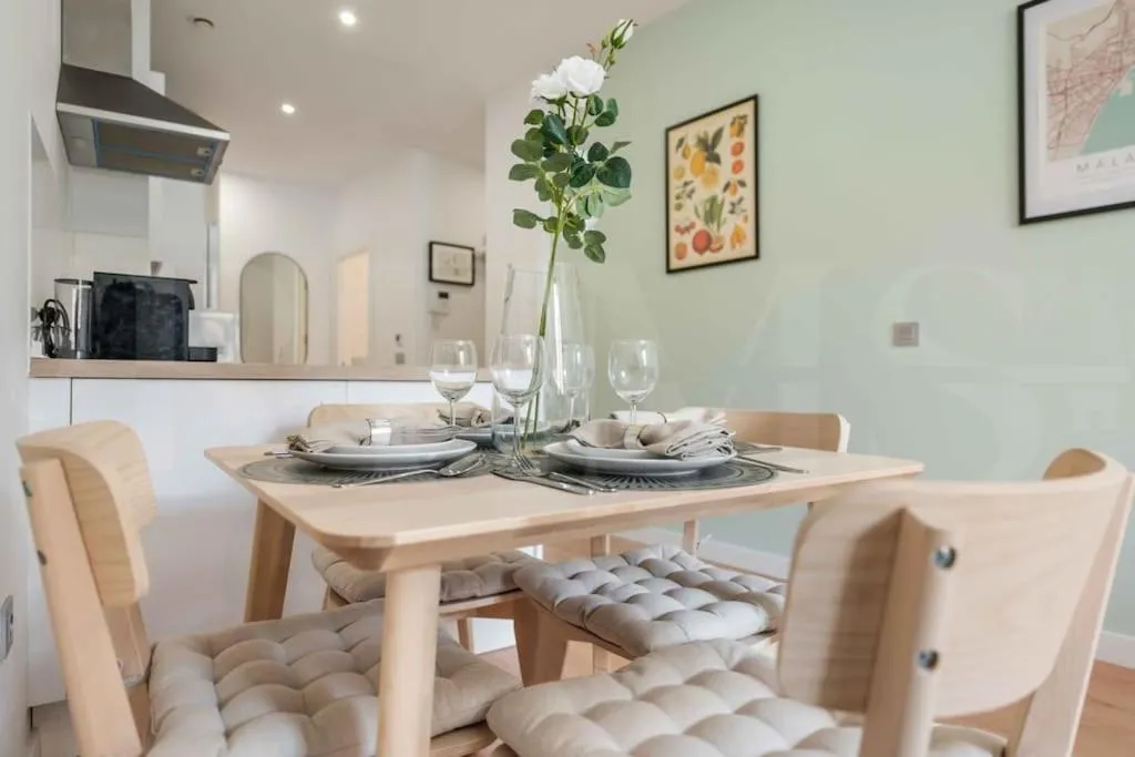 Image 3 of Fresh & stylish apartment with parking by REMS
