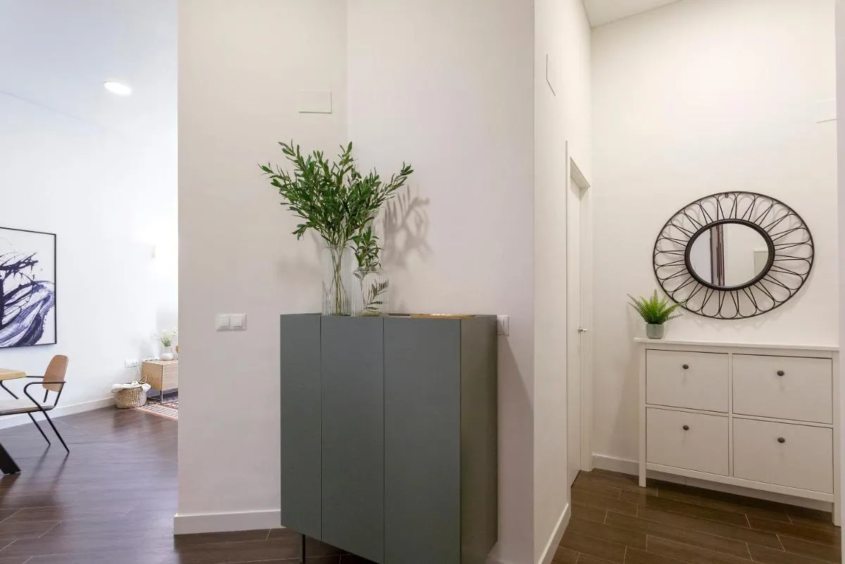 Image 3 of Genteel Home Larios