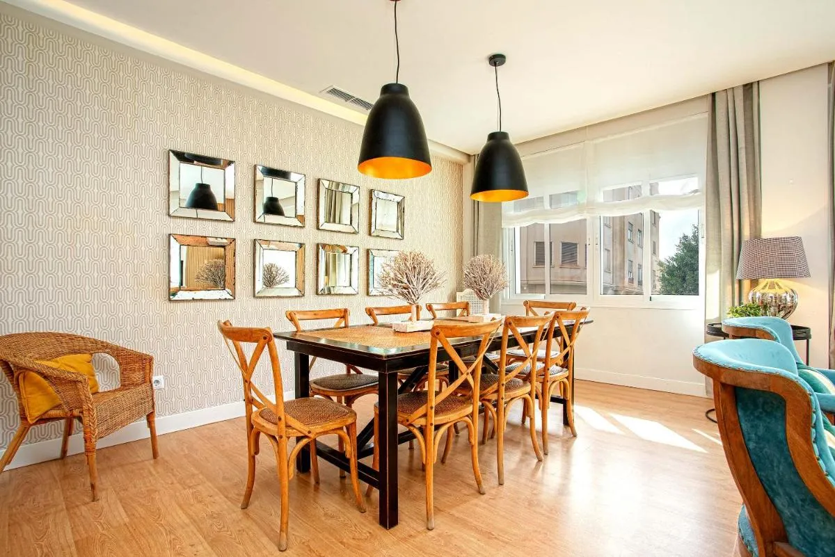 Image 2 of Genteel Home Paseo de Reding