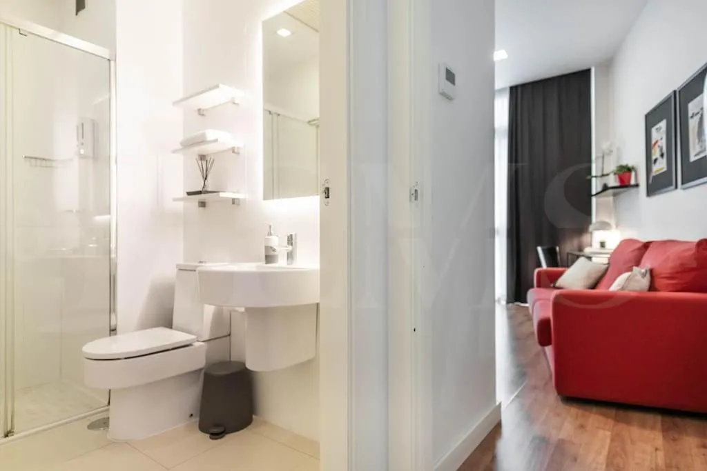 Image 2 of Intimate apartment by Picasso Museum