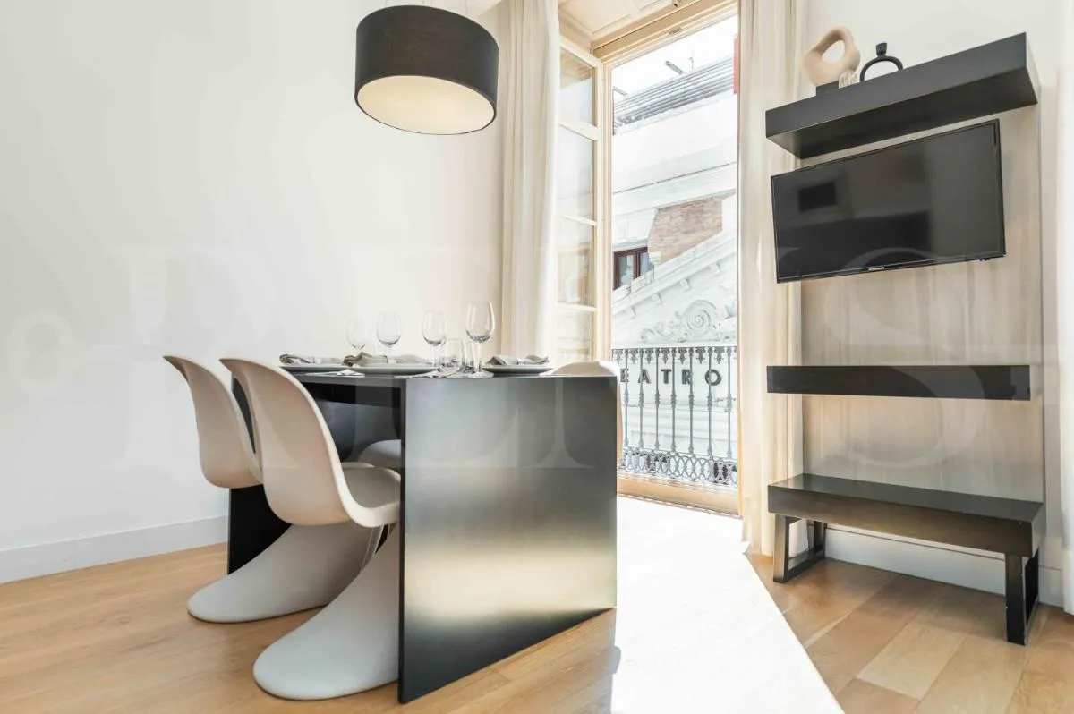 Image 3 of Inviting Apartment in Historic Center by REMS