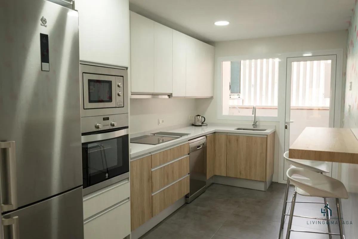 Image 3 of Living4Malaga Arenal Superior Beach