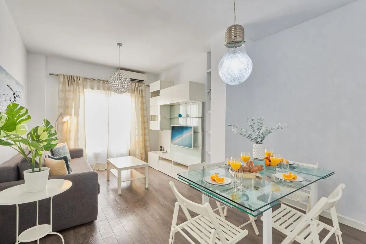 Image 3 of Lovely Central Suite