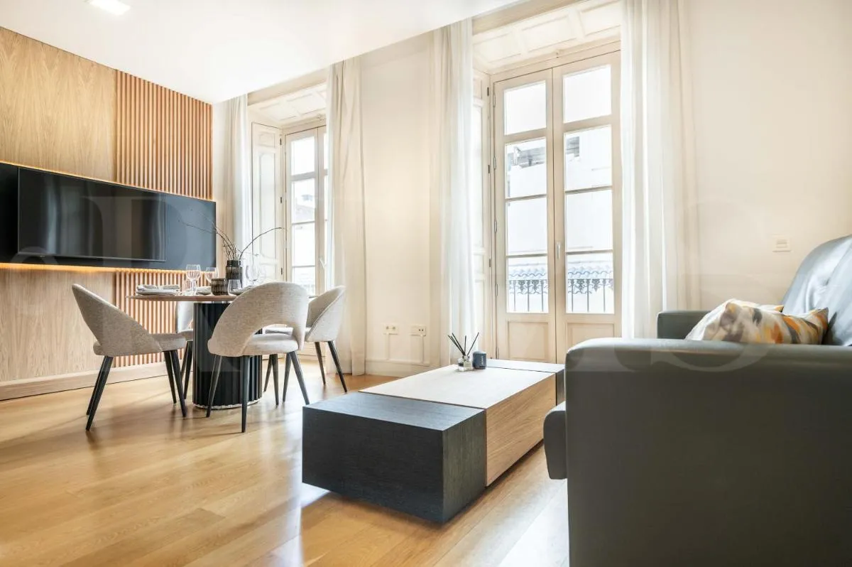 Image 3 of Luxe apartment in the Historic Center by REMS