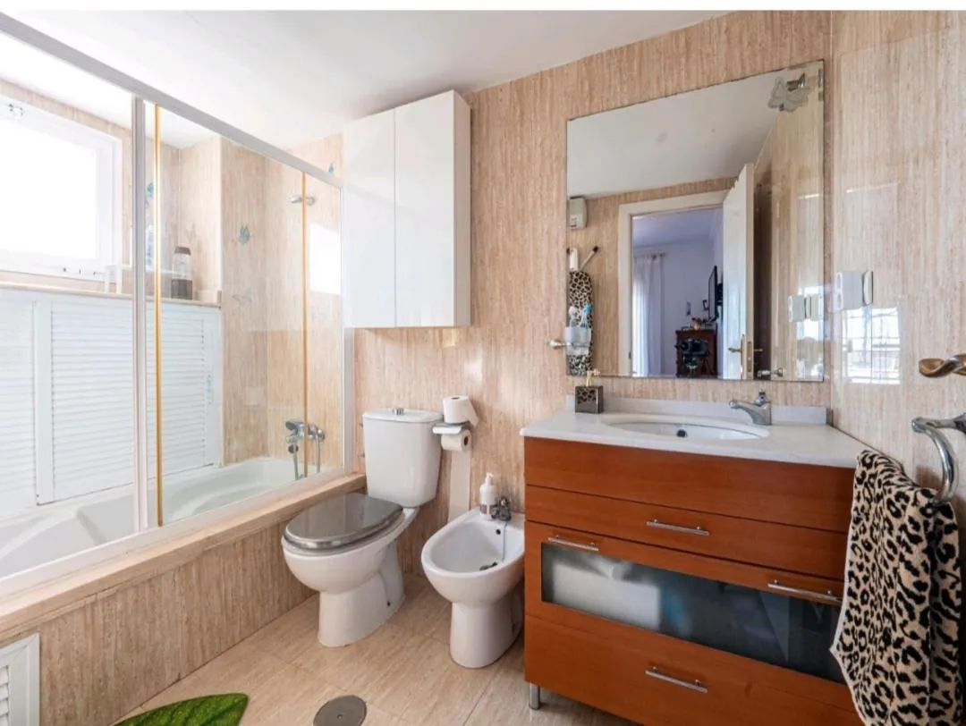 Image 1 of Luxury Sunny Villa