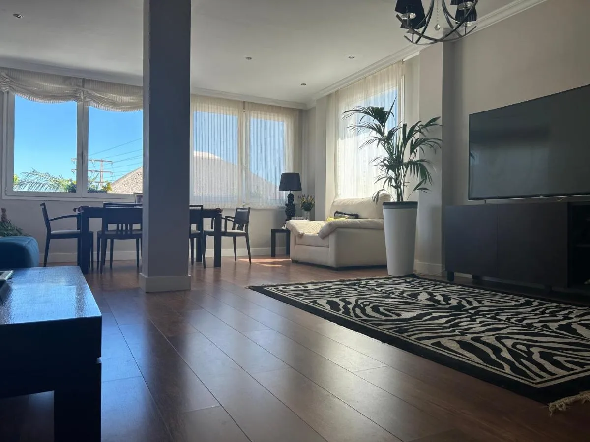 Image 5 of Luxury Sunny Villa