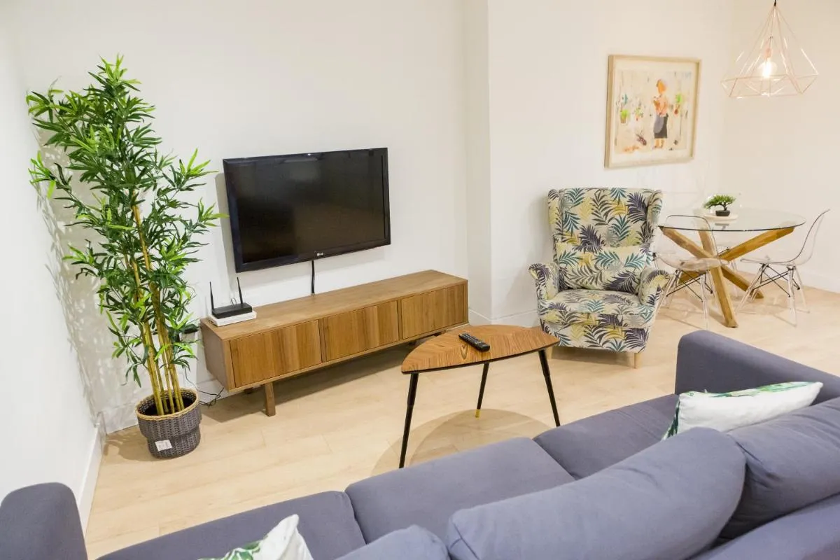 Image 5 of -MalagaSunApts-Central&Cozy 3BDs Free PARKiNG