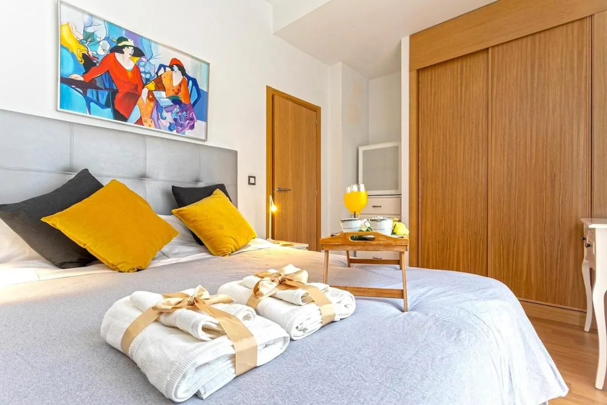 Image 1 of -MalagaSunApts- Huge & Central * Pool* FreePARK*