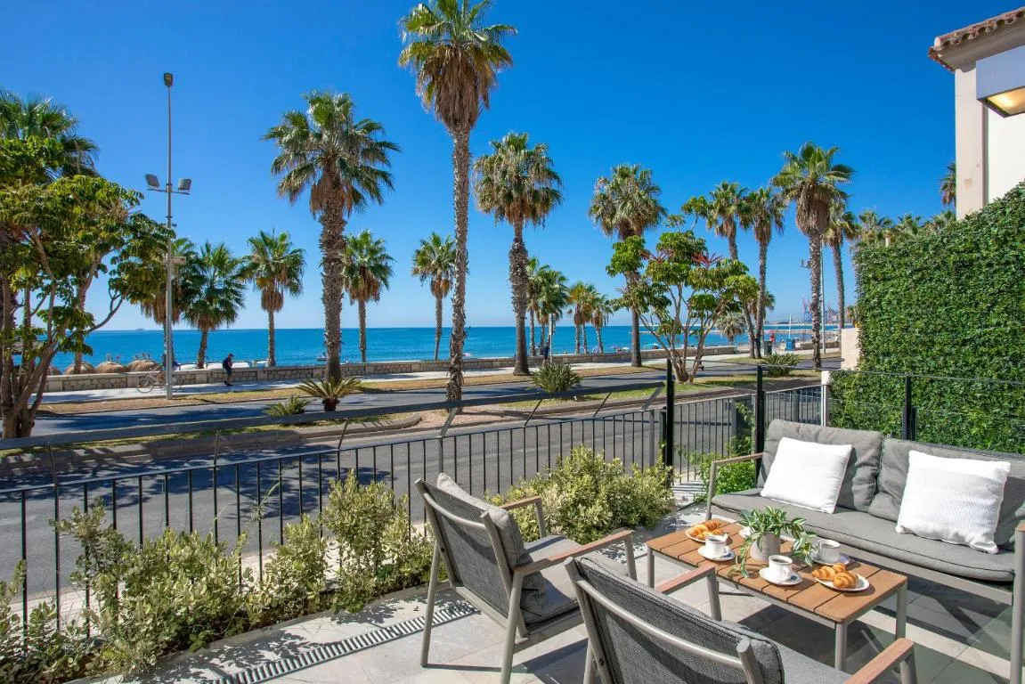 Image of Malagueta Beach Front Luxury Apartment by Rent Me