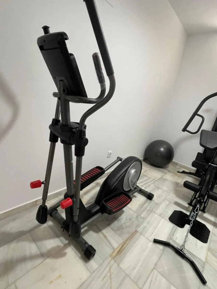 Image 1 of Modern, private GYM & PATIO. Historical centre!