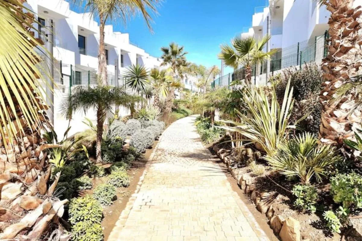 Image 5 of Modern terrassed house close beach