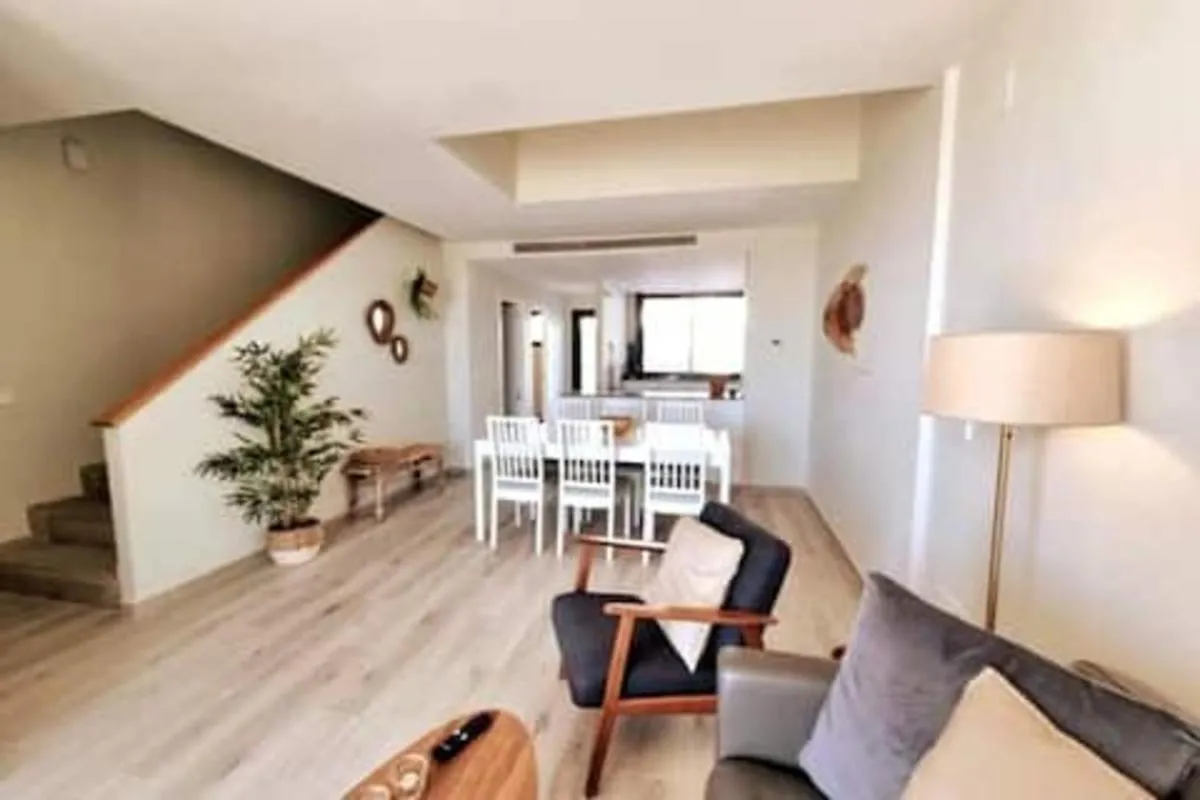 Image 4 of Modern terrassed house close beach