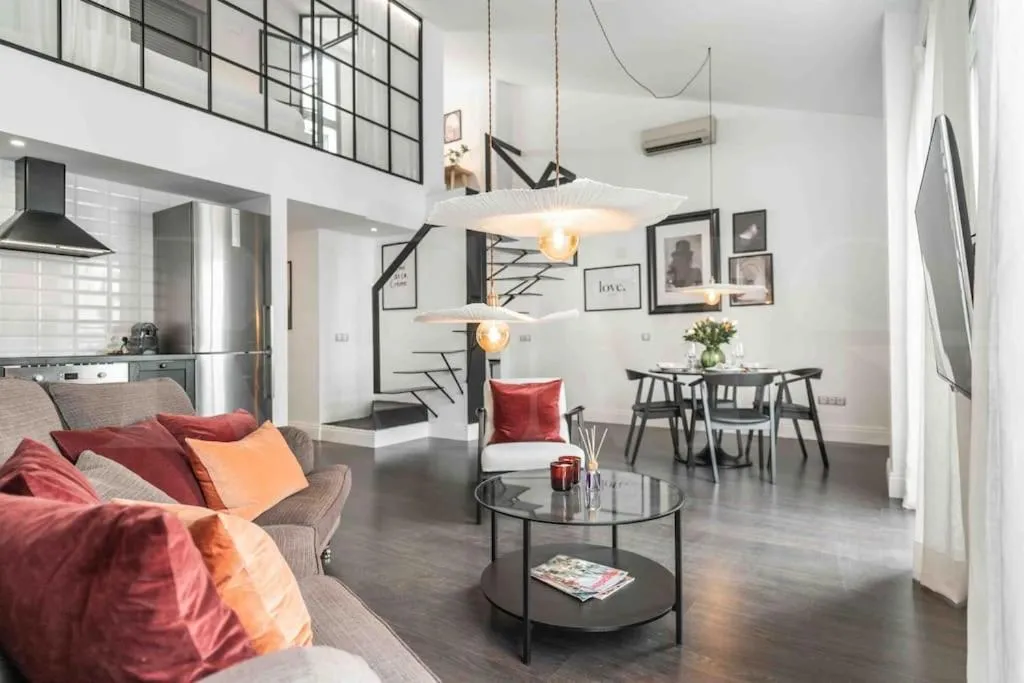 Image of NEW Bright spacious duplex with terrace by REMS