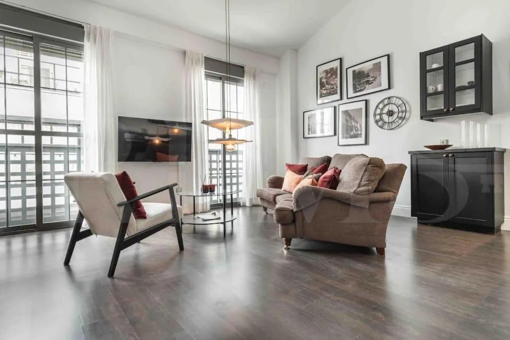 Image 4 of NEW Bright spacious duplex with terrace by REMS