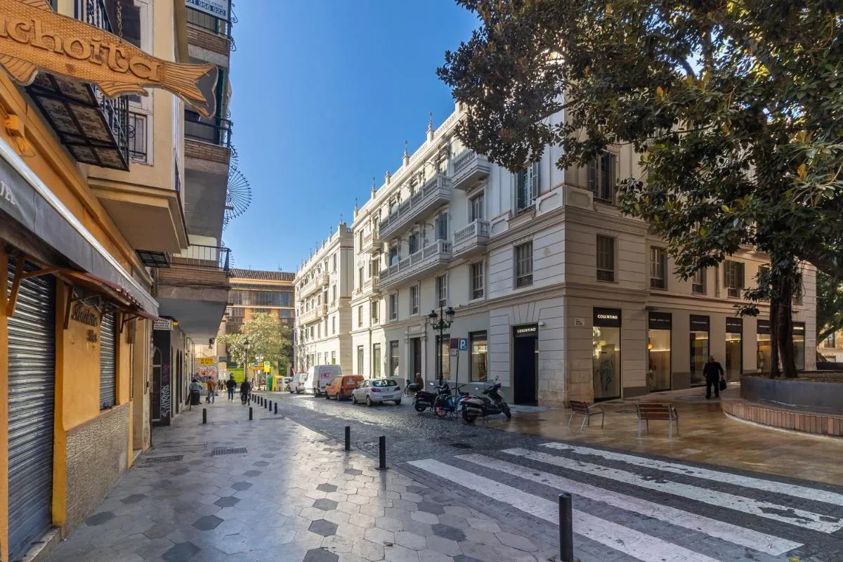Image 5 of NT Luxury Central Duplex with Terrace & Parking