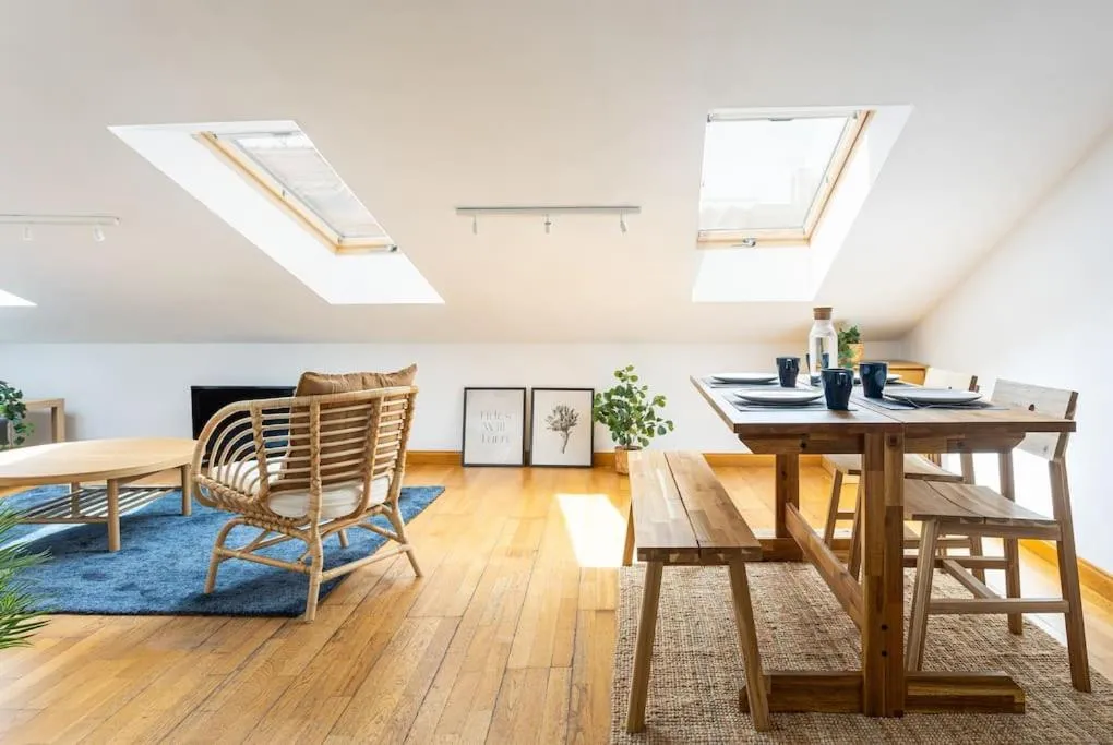 Image 6 of Penthouse in St Montaño, historic centre, WiFi.