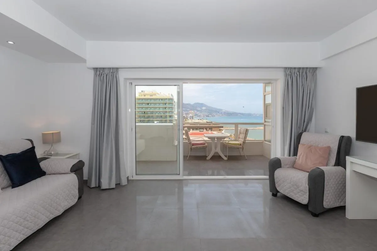 Image 5 of Penthouse with private pool