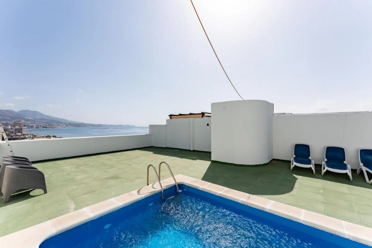 Image 3 of Penthouse with private pool