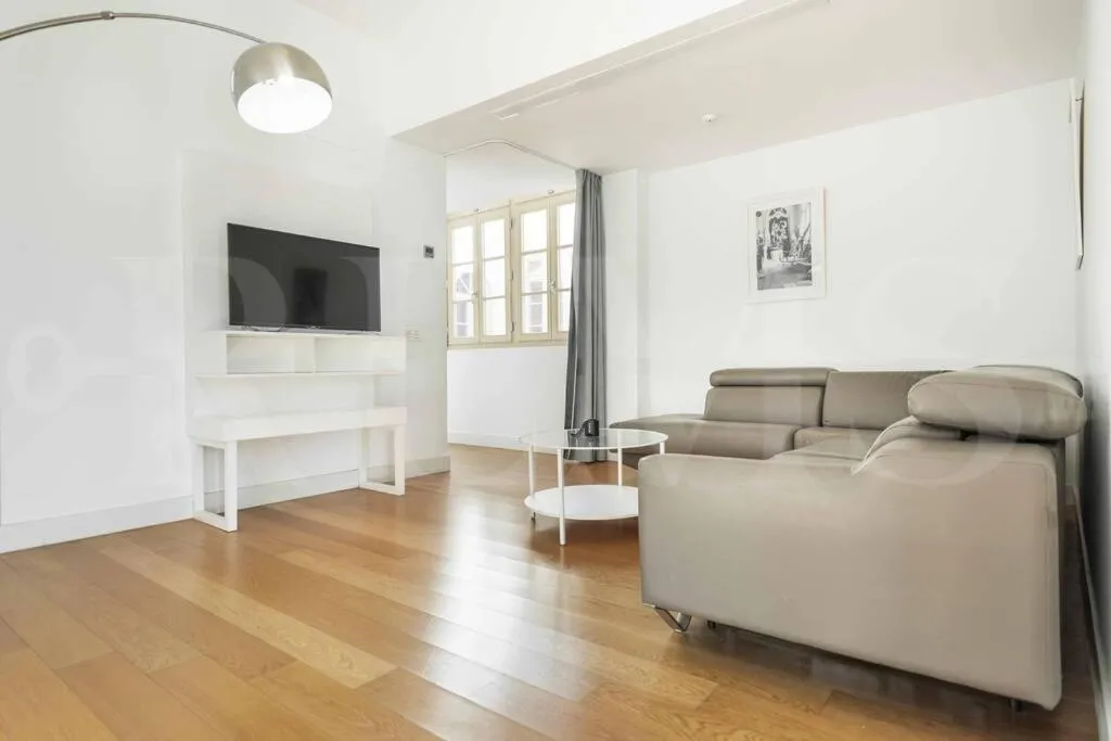 Image 4 of Penthouse with terrace and Cathedral views by REMS