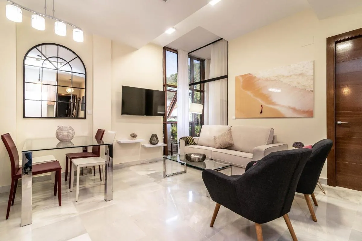 Image 1 of Soho Apartment Principal Avenue