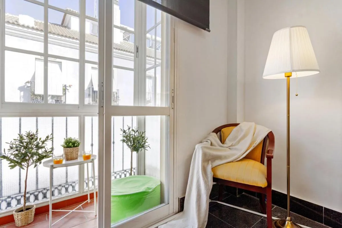 Image 1 of Spacious centre apartment in Málaga